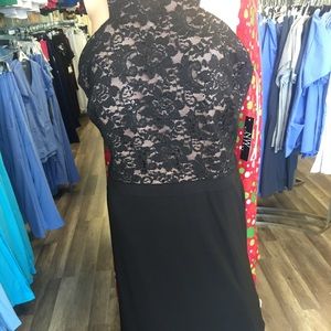 🔥🔥🔥Glamorous evening maxi evening wear size 14